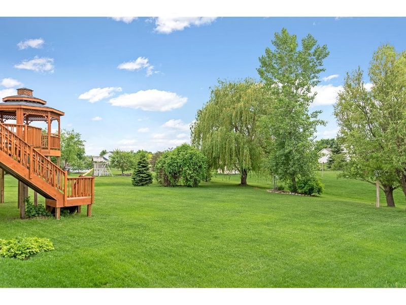 14015 Jessica Dr, Rogers, MN 55374