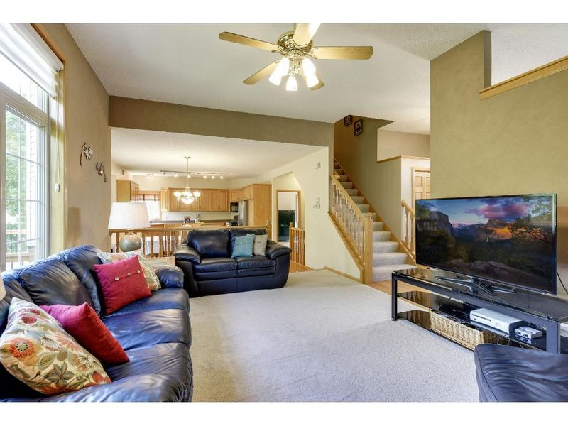 13174 Aspen Dr, Rogers, MN 55374