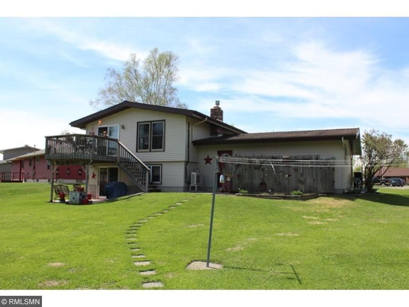 1035 Comstock Dr, Deer River, MN 56636