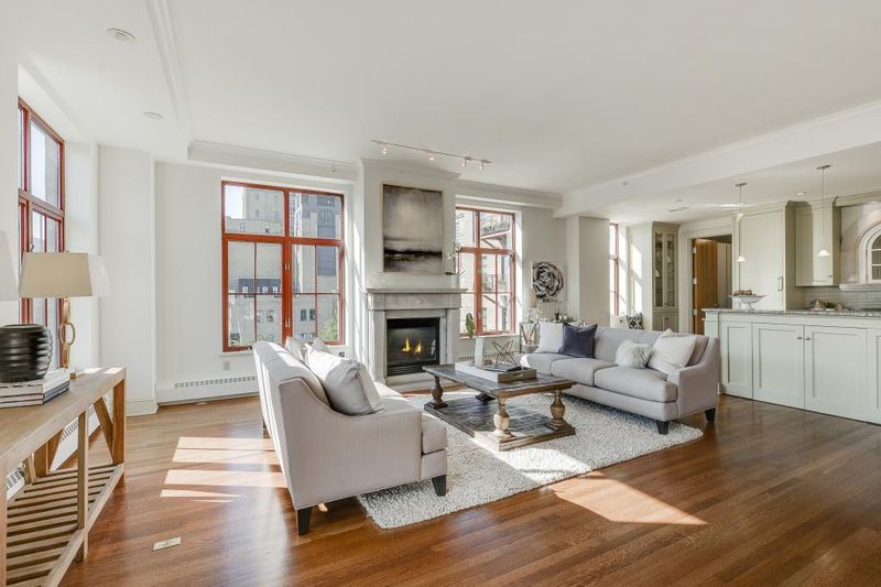 600 S 2nd St #S406, Minneapolis, MN 55401
