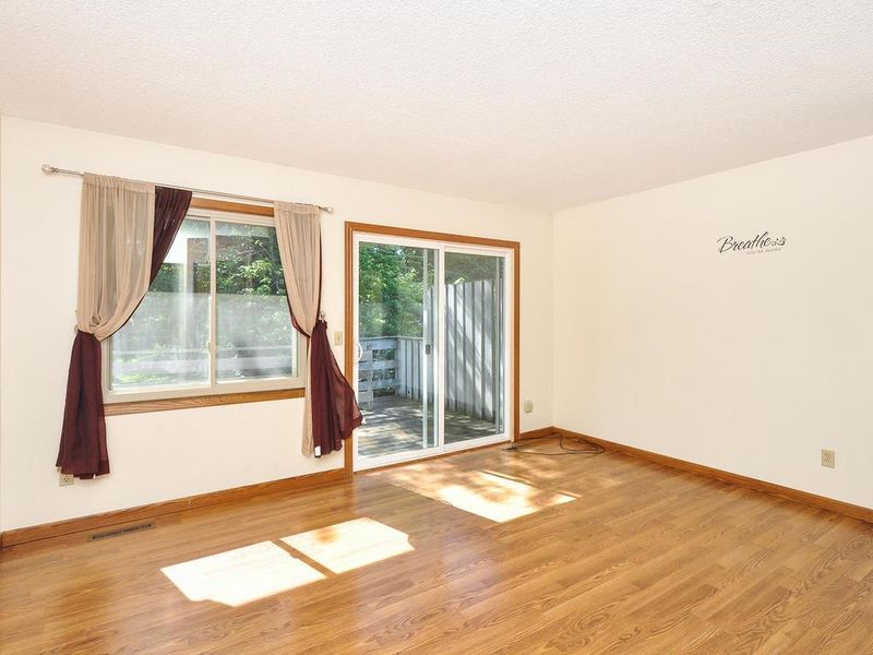 11025 Osage St NW, Coon Rapids, MN 55433