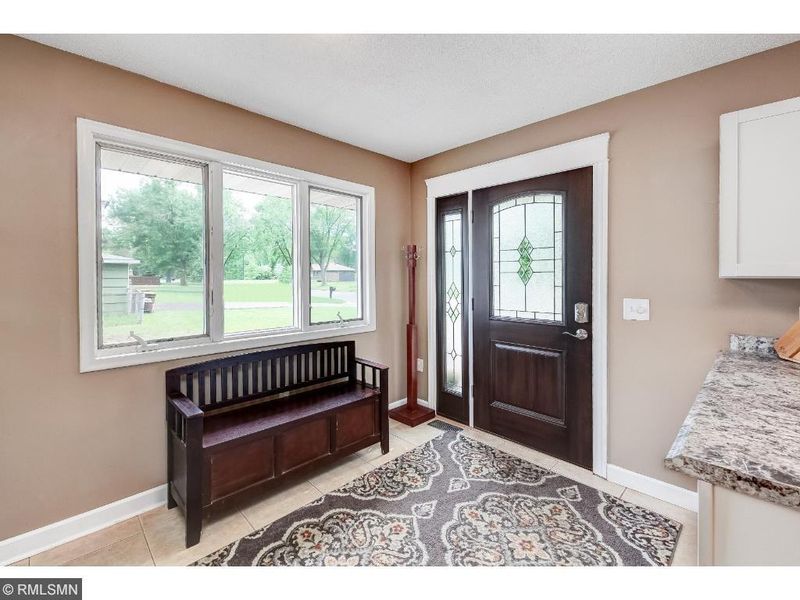8767 Hallmark Ave S, Cottage Grove, MN 55016