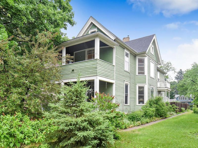 3147 28th Ave S, Minneapolis, MN 55406