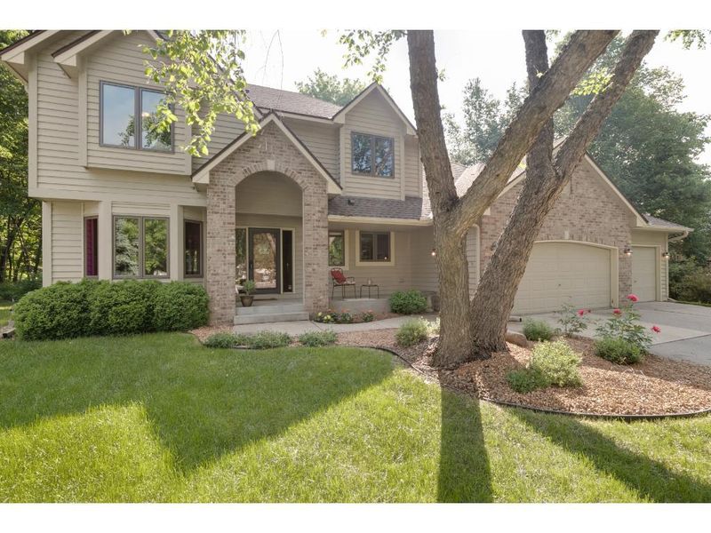 14976 Dufferin Ct, Savage, MN 55378