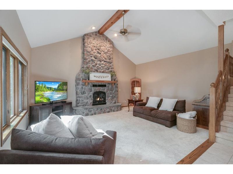 14976 Dufferin Ct, Savage, MN 55378