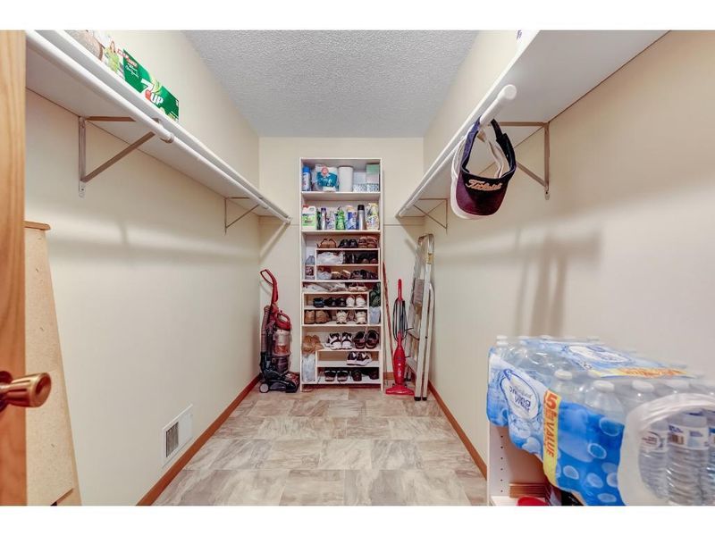 9959 Jackson St NE, Blaine, MN 55434