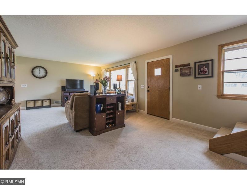 10001 93rd Pl N, Maple Grove, MN 55369
