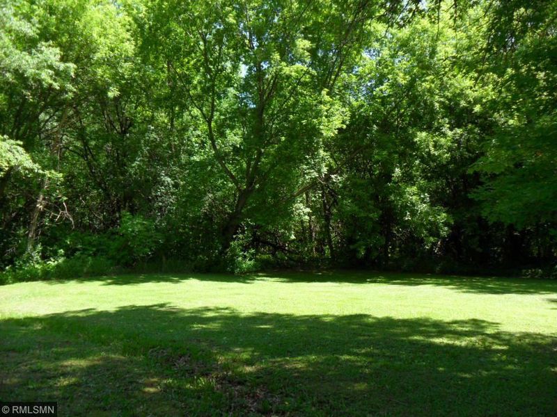 725 Caps Rd, Rush City, MN 55069
