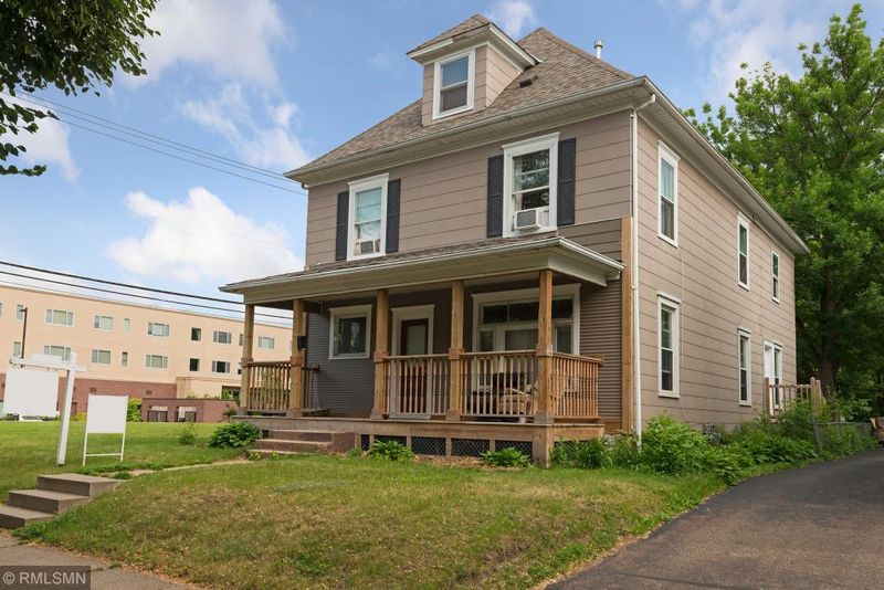 19 W 37th St, Minneapolis, MN 55409