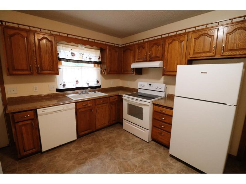 1916 4th St E, Saint Paul, MN 55119