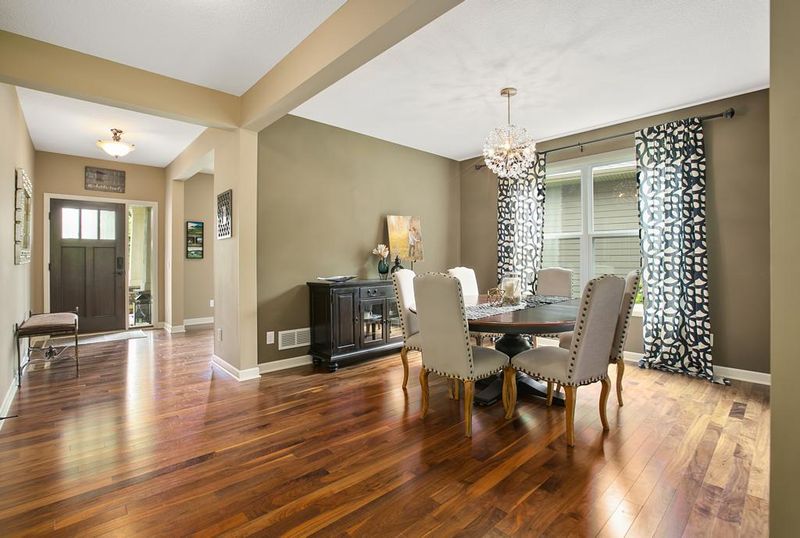 8950 Reflections Rd, Chanhassen, MN 55317