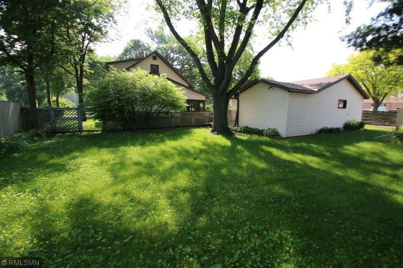 9904 Nicollet Ave S, Bloomington, MN 55420