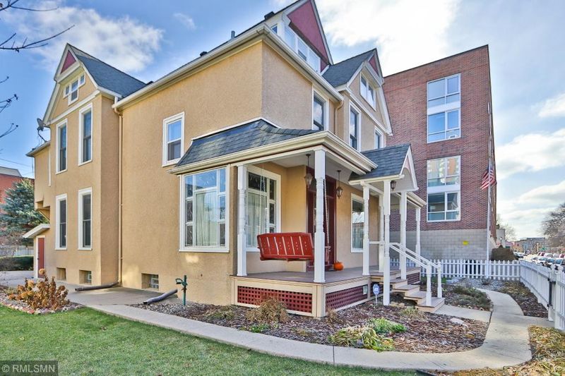 1813 3rd Ave S, Minneapolis, MN 55404