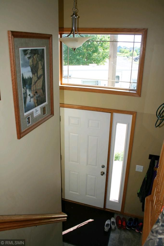 527 Frankfort Way, Waverly, MN 55390