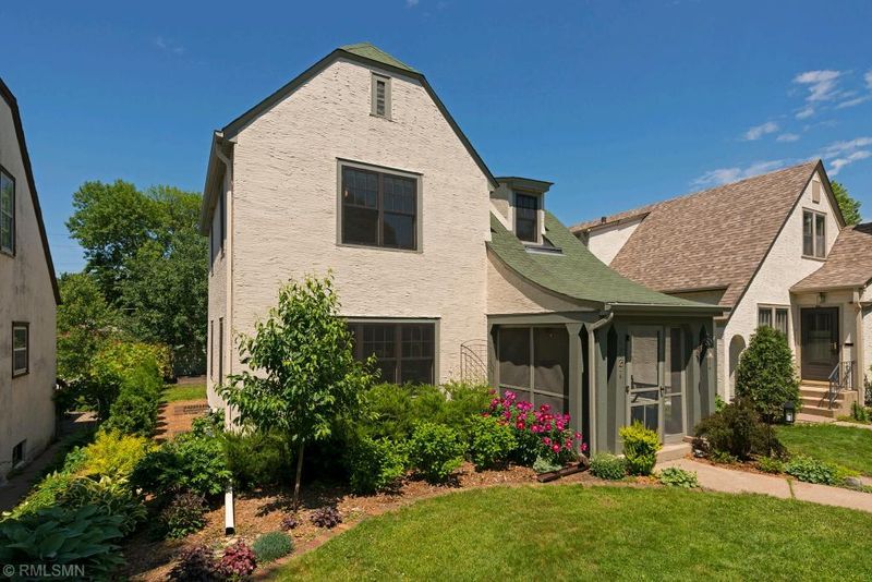 1731 Scheffer Ave, Saint Paul, MN 55116