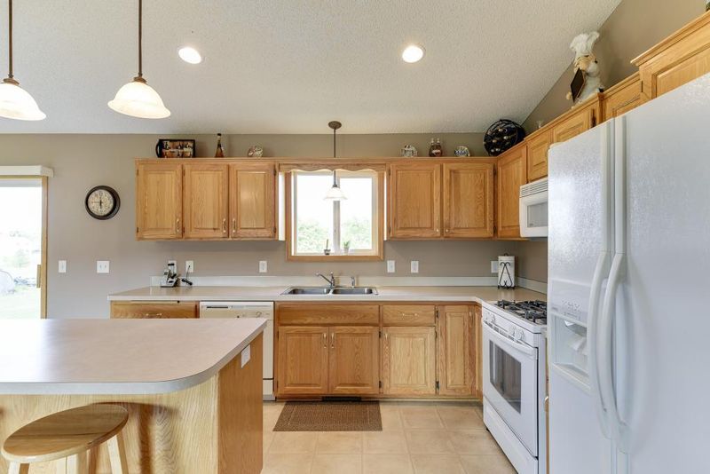 30125 138th St NW, Princeton, MN 55371