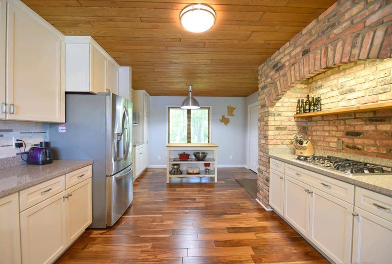 12902 Knollwood Dr, Baxter, MN 56425
