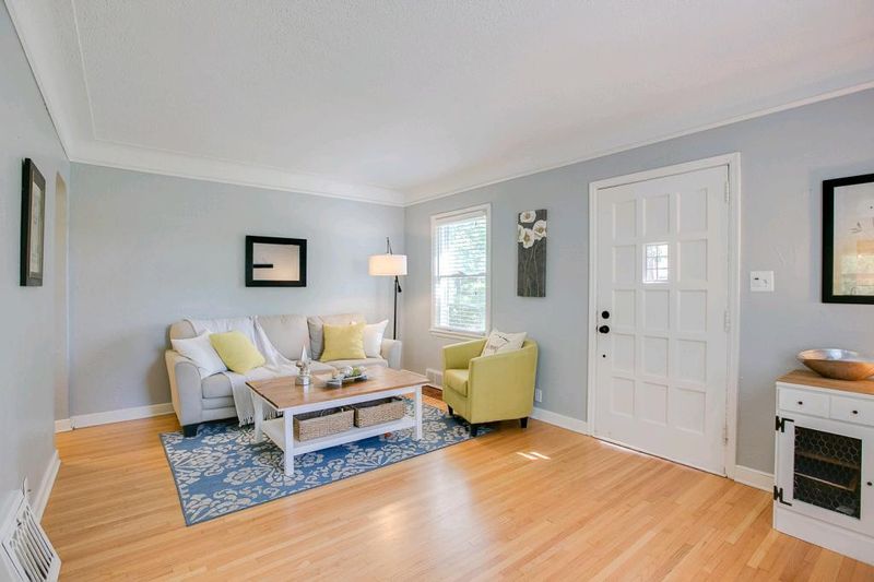 2024 Georgia Ave S, Saint Louis Park, MN 55426