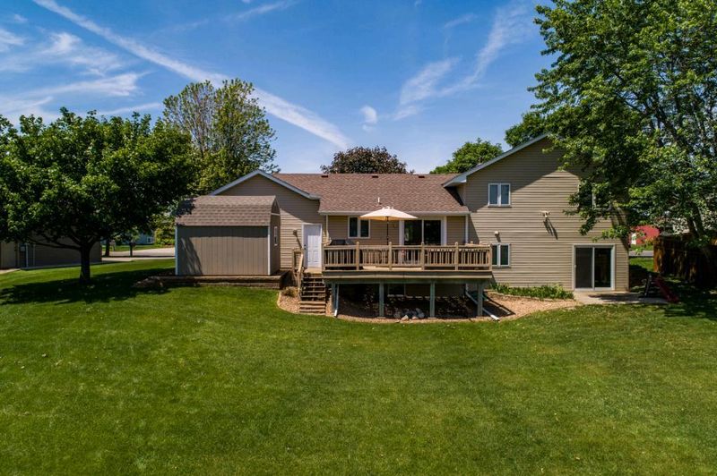 512 Underwood Ln NW, Saint Michael, MN 55376