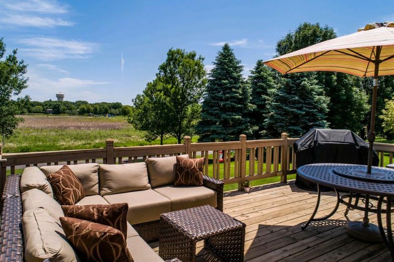 512 Underwood Ln NW, Saint Michael, MN 55376