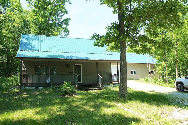 11687 Deer Rd, Mabel, MN 55954