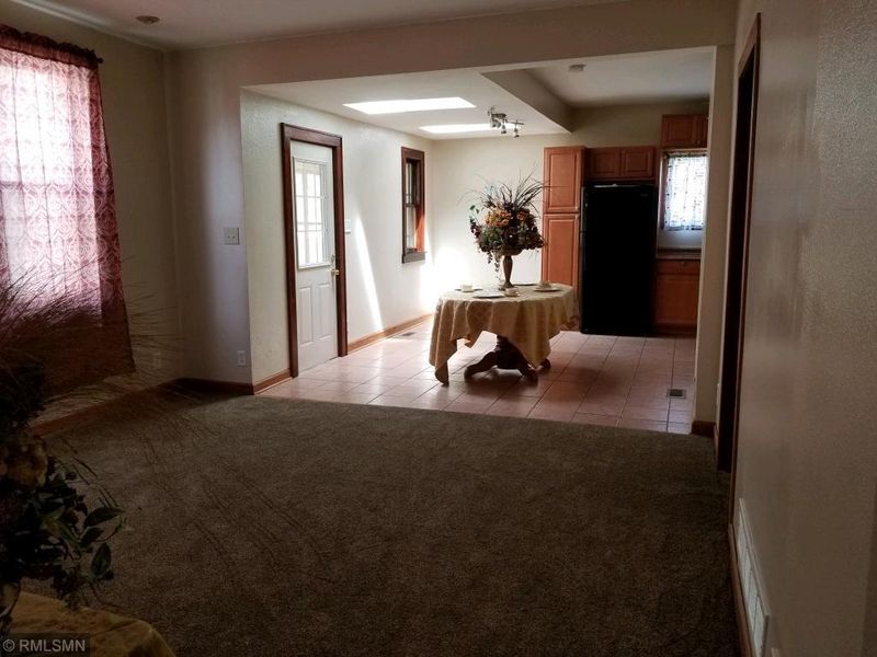 961 Cook Ave E, Saint Paul, MN 55106