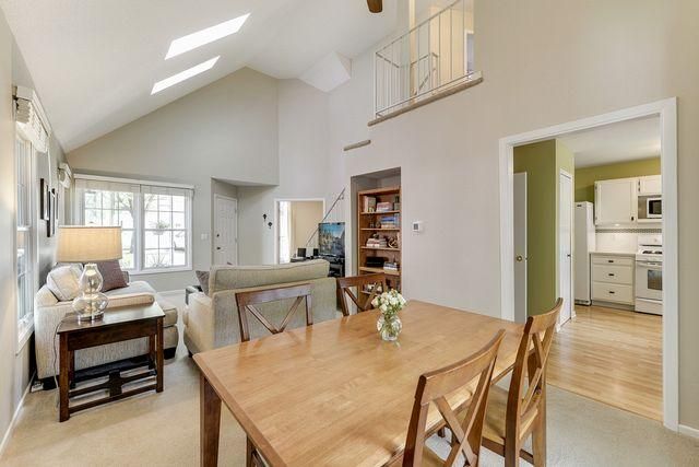 8771 Hawthorne Dr, Eden Prairie, MN 55347