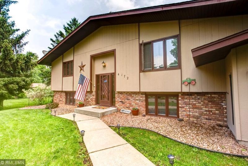4172 Forest Ct, White Bear Lake, MN 55110