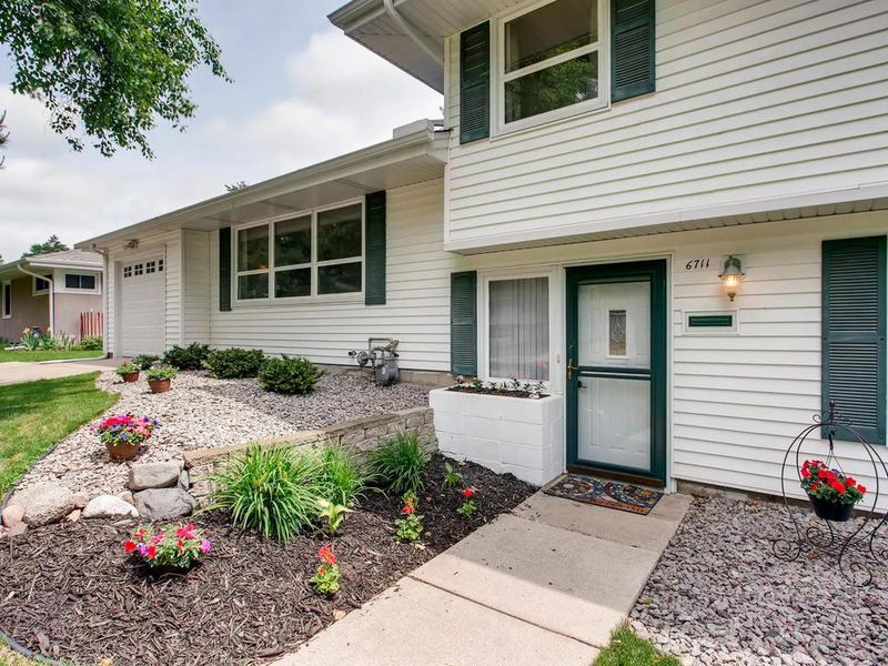 6711 Madison St NE, Fridley, MN 55432