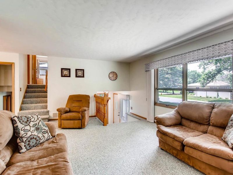 6711 Madison St NE, Fridley, MN 55432