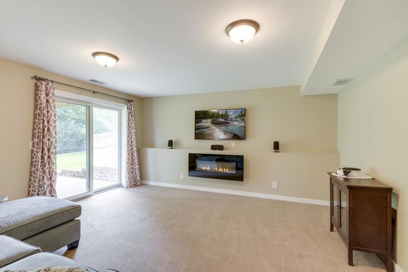 11932 Kerry St NW, Coon Rapids, MN 55433
