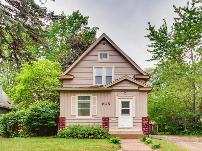 805 Stryker Ave, Saint Paul, MN 55107