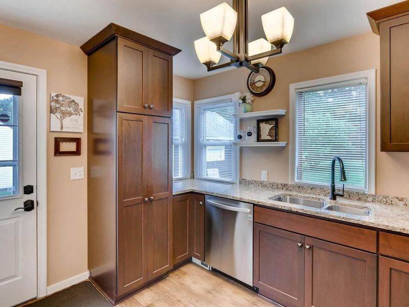 2103 Terrace Dr, Mounds View, MN 55112