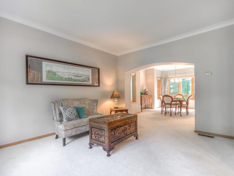 5758 River Oak Dr, Savage, MN 55378