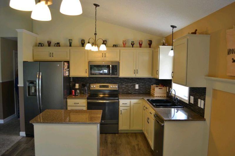 280 E Dickens St, Rush City, MN 55069
