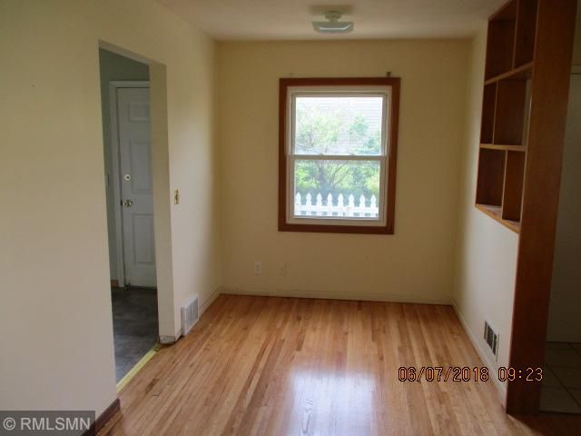 8133 Fremont Ave S, Bloomington, MN 55420
