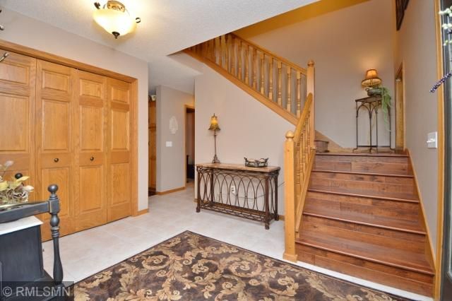819 Ridgewood Ct, Sartell, MN 56377
