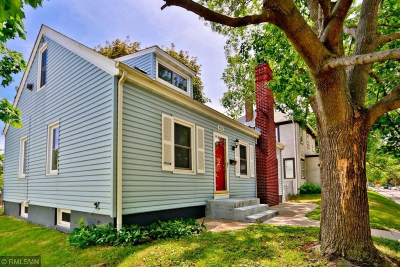 4210 Humboldt Ave N, Minneapolis, MN 55412