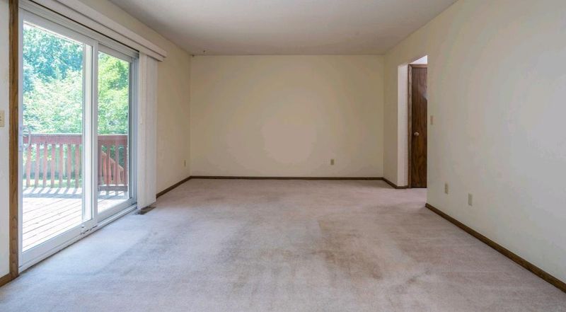 10382 Valley Forge Ln N, Maple Grove, MN 55369