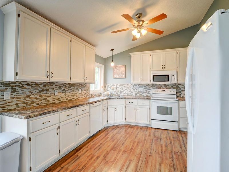 8354 Park Ave NE, Elk River, MN 55330