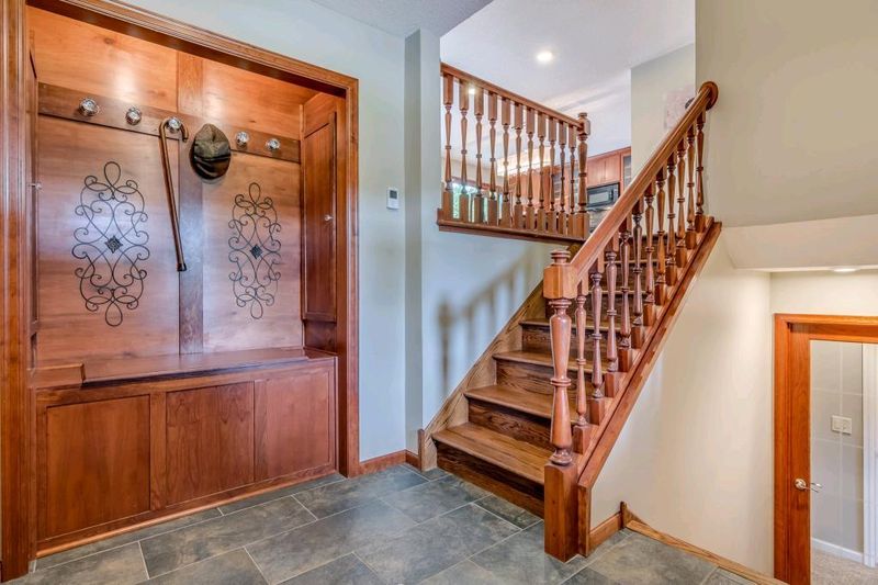 9409 Hamline Ave N, Circle Pines, MN 55014