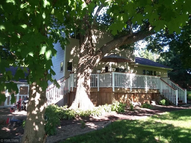 1788 Dunbury Rd, Waconia, MN 55387
