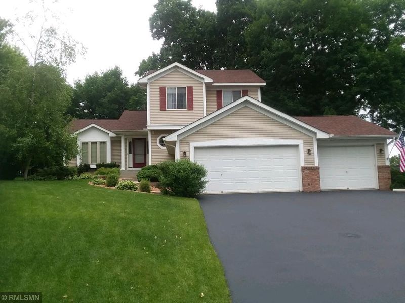 1788 Dunbury Rd, Waconia, MN 55387