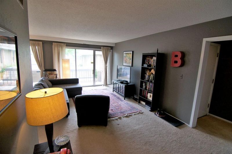 6315 Colony Way #2B, Edina, MN 55435