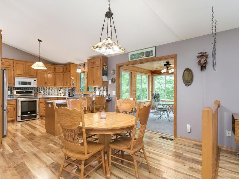 19438 Auburn St NW, Elk River, MN 55330