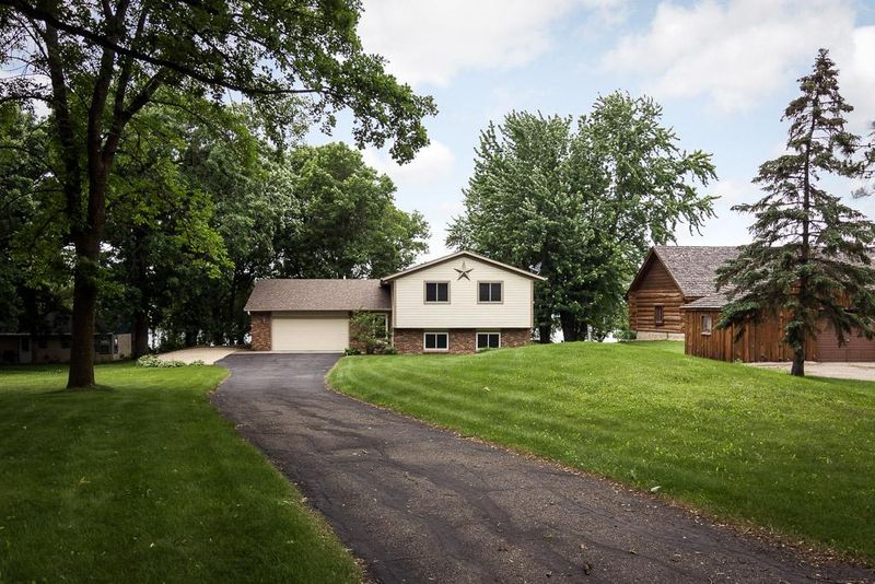 24778 E Cedar Lake Dr, New Prague, MN 56071
