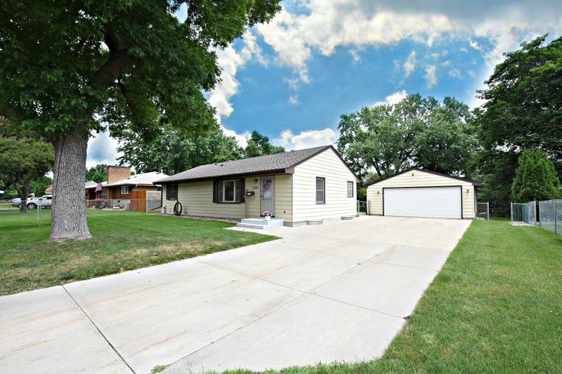 9541 Portland Ave S, Bloomington, MN 55420