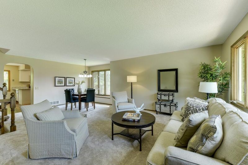 14005 90th Pl N, Maple Grove, MN 55369