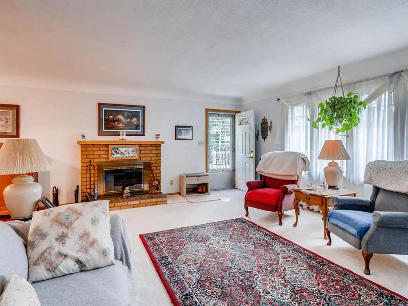 3834 E County Line N, White Bear Lake, MN 55110