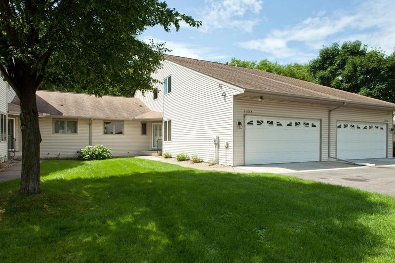 11664 Tulip St NW, Coon Rapids, MN 55433